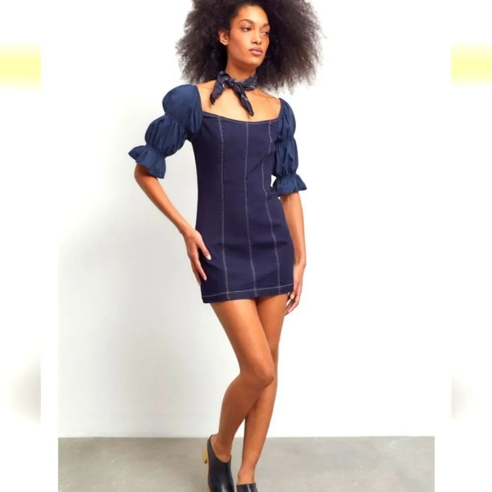 Urban Outfitters denim mini dress with tired sleeves size M New , no tag